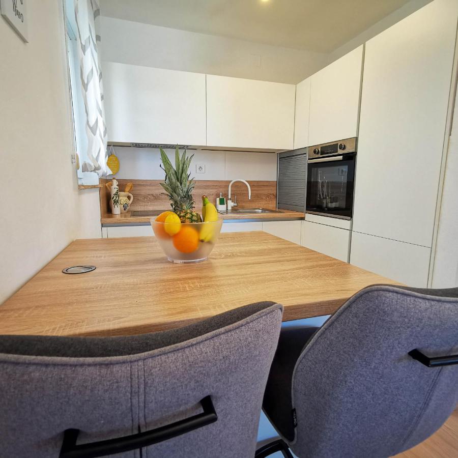 Apartment Liznjan Ngoại thất bức ảnh